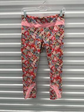 LULULEMON Pink Floral Stretch Leggings with Contrast Trim Size 6